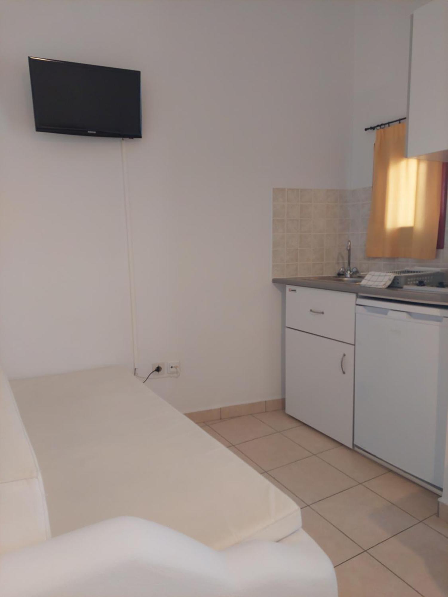 Elisso'S Philoxenia Aparthotel Агиос Прокопиос Екстериор снимка